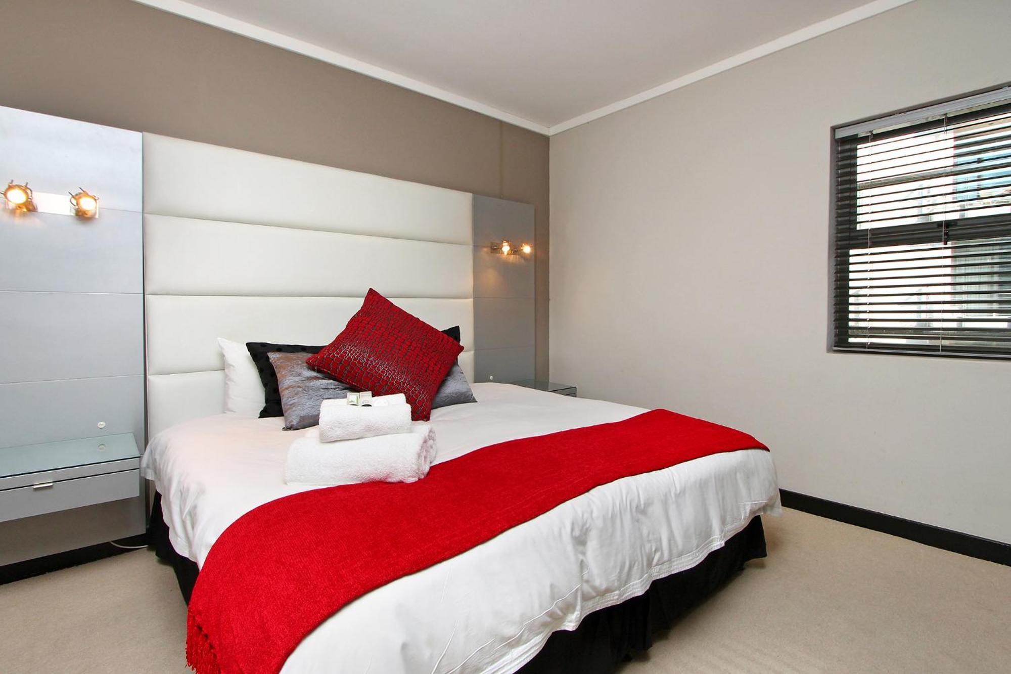 Full Power, Long Stay Rates, Walk To V&A Waterfront, Fibre Wifi, Gym & Pool Cape Town Bagian luar foto